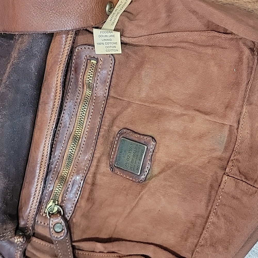 Campomaggi Italy Leather Crossbody Satchel - Picture 15 of 16